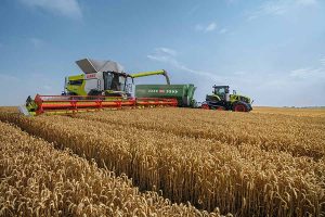 Der LEXION 8700 / 8700 TERRA TRAC ist ab Modelljahr 2026 mit dem größten Korntank seiner Klasse erhältlich, &copy; Claas
