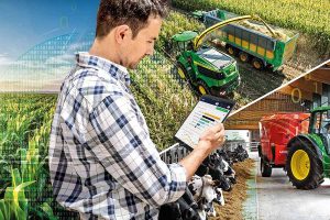 © John Deere