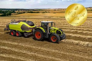 goldprämierte Quaderballenpresse Claas Cubix, © Claas