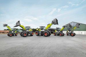 Der neue TORION 537e SINUS (rechts im Bild), © Claas
